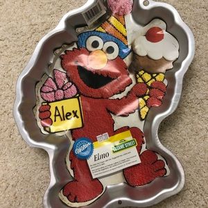 Wilton Elmo cake pan